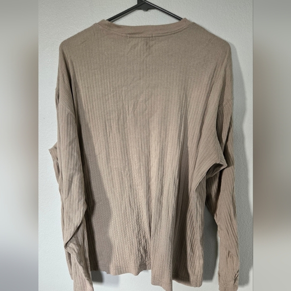 Geoffrey Beene Tan Men's Shirt Size Medium - Picture 2 of 4